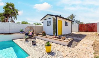 2104 N Pennington Dr, Chandler, AZ 85224