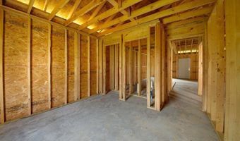 101 LLOYD HENDERSON Rd, Beebe, AR 72012