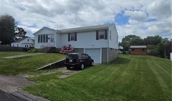 28 City View Pkwy, Johnston, RI 02919