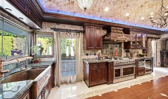 5361 E Rural Rdg, Anaheim, CA 92807