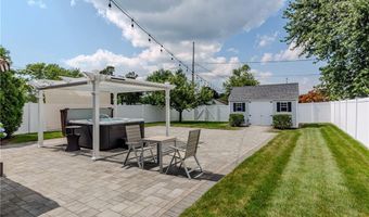 37 Union St, Lincoln, RI 02865