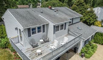 230 Geary Dr, Middletown, NJ 07748