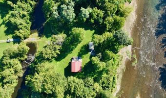 560 S Emerald Isle, Alderson, WV 24910