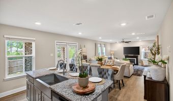 5438 Leeds Ln, Biloxi, MS 39532