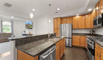 21709 CHARITY Ter 10C, Ashburn, VA 20147