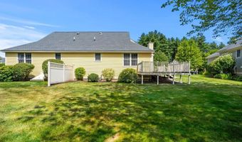 3 Gleneagle Dr, Bedford, NH 03110