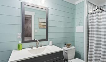 4021 Blue Jay St, Bay St. Louis, MS 39520