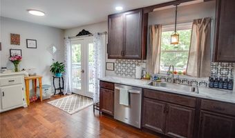6607 Wenzel Rd, Alton, IL 62002