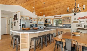 1598 Wawona Way, Arnold, CA 95223