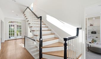 3402 R St NW, Washington, DC 20007