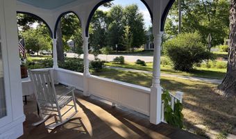 43 Park St, Brandon, VT 05733