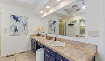 37 Tiree Dr, Bella Vista, AR 72715