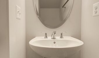 43798 MIDDLEWAY Ter, Ashburn, VA 20147
