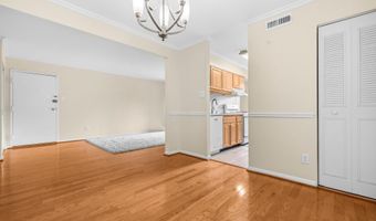 8318 TOBIN Rd 31, Annandale, VA 22003