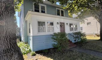 104 7th St, Bangor, ME 04401