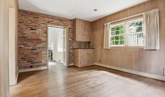2620 FORT SCOTT Dr, Arlington, VA 22202