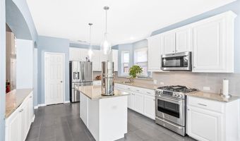 6404 Skyline Dr, The Colony, TX 75056