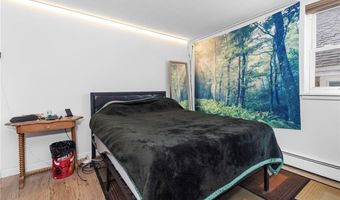 21 Watson St, Central Falls, RI 02863