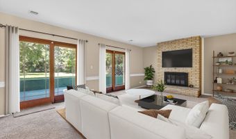 908 S Arlington Heights Rd, Arlington Heights, IL 60005