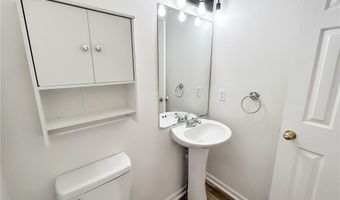 2945 Georgian Manor Dr, Alpharetta, GA 30022