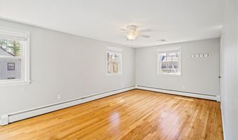 11 Knapton St St, Barrington, RI 02806