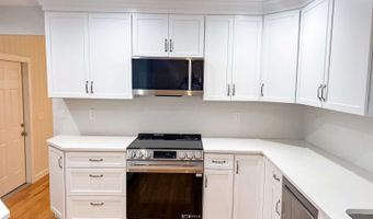 48 Oak Ridge Gate, Danbury, CT 06810