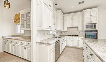 12038 Lake Estates Ave, Baton Rouge, LA 70810