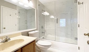 901 Wentworth Ct, Alpharetta, GA 30022