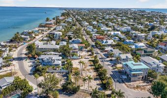 812 N BAY Blvd, Anna Maria, FL 34216