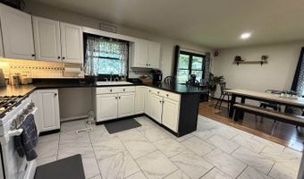 201 N Scandia St, Alpha, IL 61413