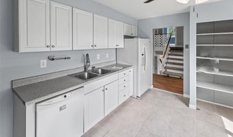 4301 Chantel Dr, Alton, IL 62002