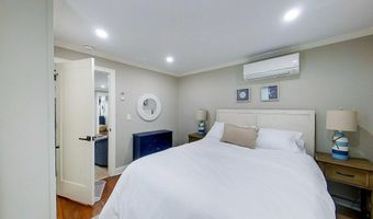 30 Prospect Hl 2, Newport, RI 02840