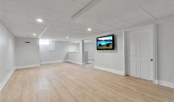 10 San Mateo Ct, Amherst, NY 14051