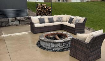 7542 Shorewood St, Allendale, MI 49401