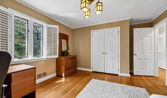5735 BRADLEY Blvd, Bethesda, MD 20814