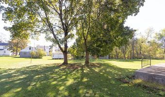 8 Sawyer Pl, Albany, NY 12208