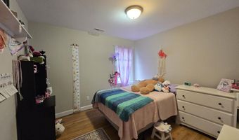 2017 Battlewood Rd, Apex, NC 27523