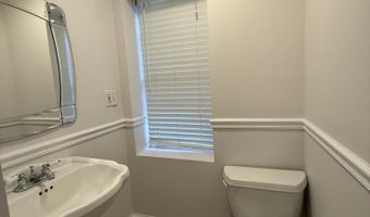 615 Beechwood Ave, West Allenhurst, NJ 07711