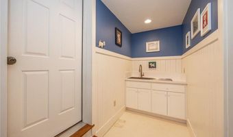 1116 Sand Lake Dr NW, Backus, MN 56435