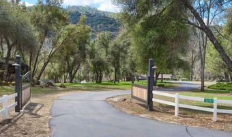 40957 Shandee Ln, Ahwahnee, CA 93601