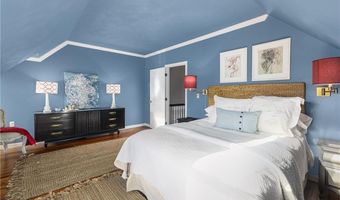 30 Bull St, Newport, RI 02840