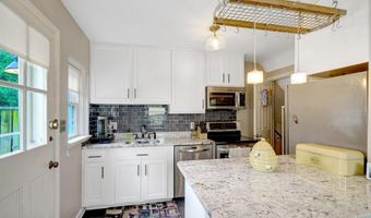 4220 32ND St S, Arlington, VA 22206