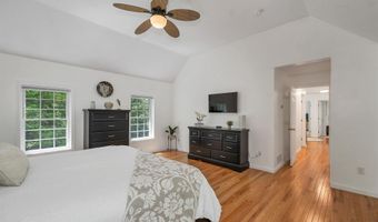 537 Pingree Hill Rd, Auburn, NH 03032