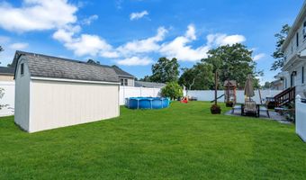728 NEPTUNE Ave, Beachwood, NJ 08722