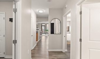 851 N GLEBE Rd 1309, Arlington, VA 22203