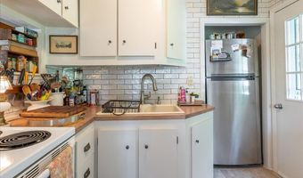 662 Searsmont Rd, Appleton, ME 04862