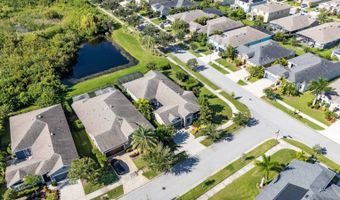 6903 Crestpoint Dr, Apollo Beach, FL 33572