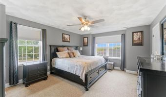 15 Aborn Ave, Cumberland, RI 02864
