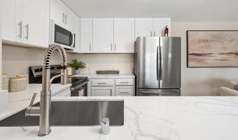 1855 Diamond St 5-221, San Diego, CA 92109