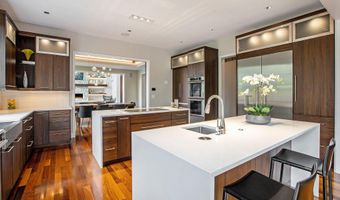 307 Windy Crest Dr, Ann Arbor, MI 48105